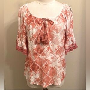 Maurices Pink White Tie Dye Embroidered Trim Bell Lace Sleeves Peasant Top SZ XL